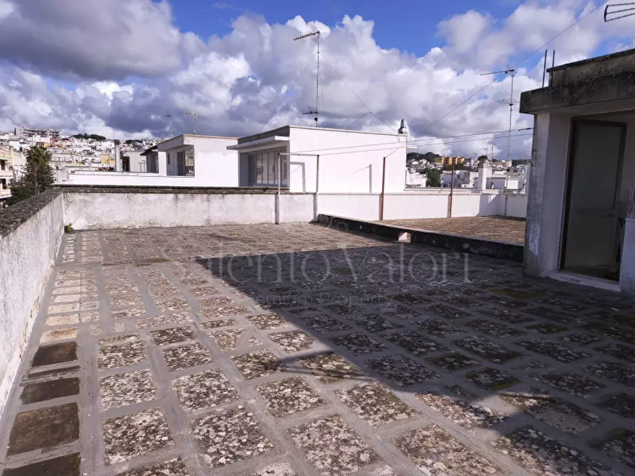 Immagine 59 di Casa bifamiliare in vendita  in Via Luigi Ferrari 29 a Parabita