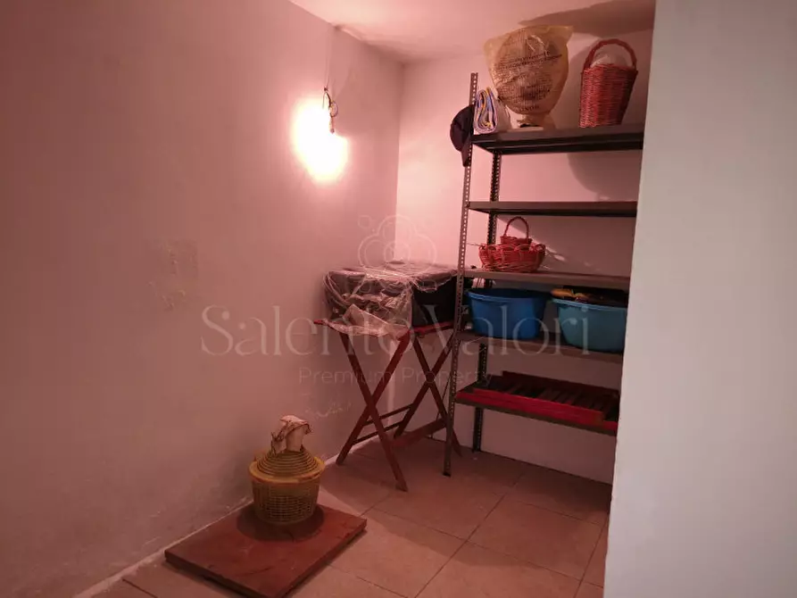 Immagine 68 di Casa bifamiliare in vendita  in Via Luigi Ferrari 29 a Parabita