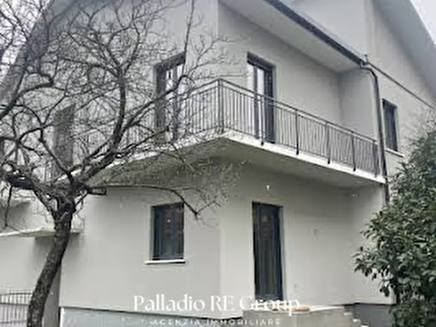 Immagine 2 di Appartamento in vendita  in Via Giuseppe Vaccari a Vicenza