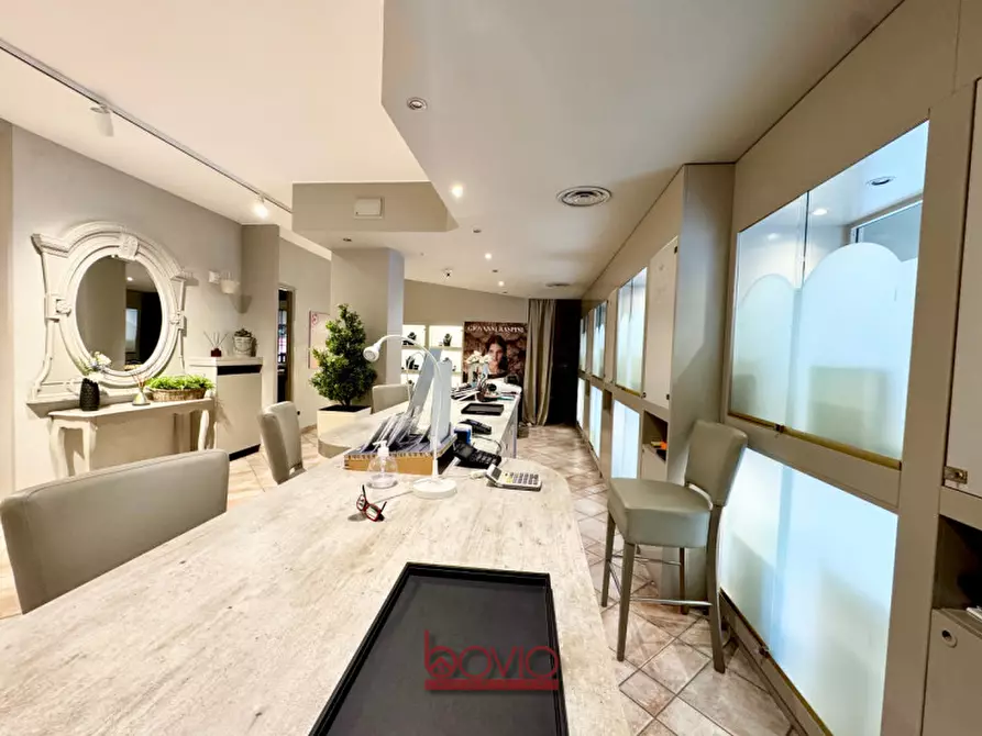 Immagine 12 di Negozio in vendita  in VIA TORINO 146 a Brandizzo