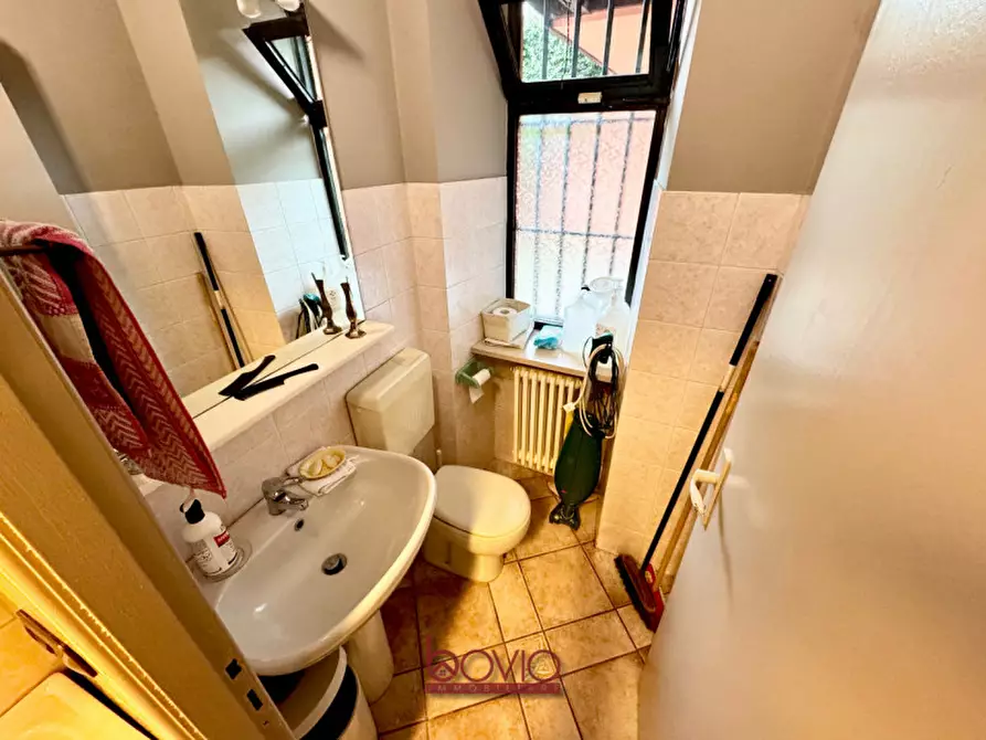 Immagine 23 di Negozio in vendita  in VIA TORINO 146 a Brandizzo