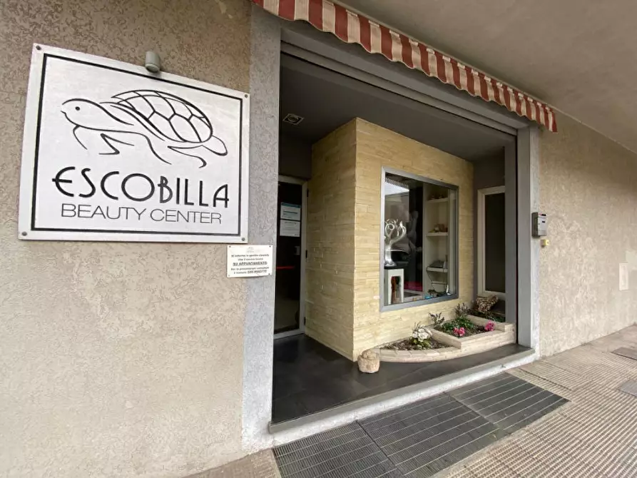 Immagine 1 di Attività commerciale in vendita  in Via Palmi 33 a Reggio Di Calabria