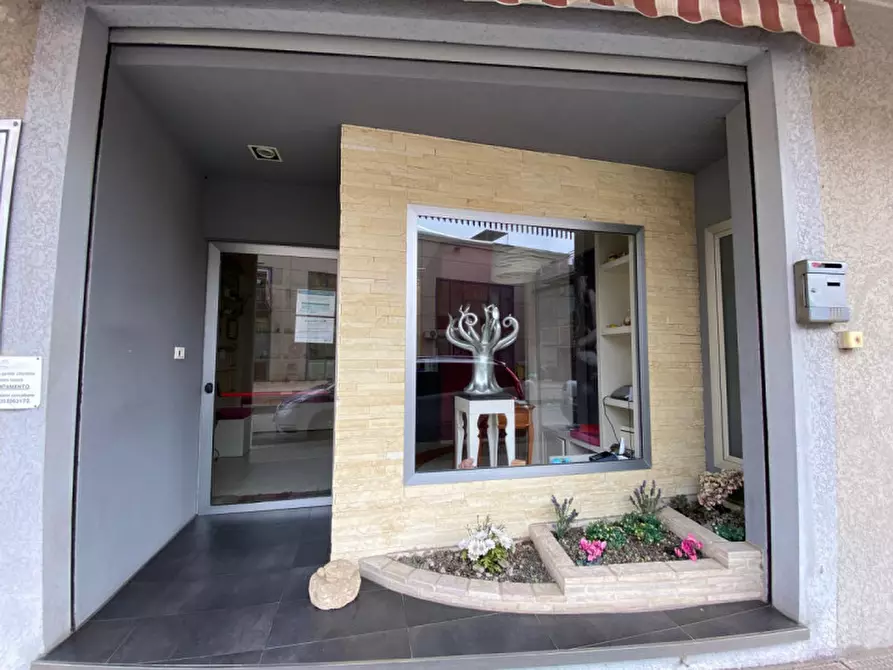 Immagine 2 di Attività commerciale in vendita  in Via Palmi 33 a Reggio Di Calabria