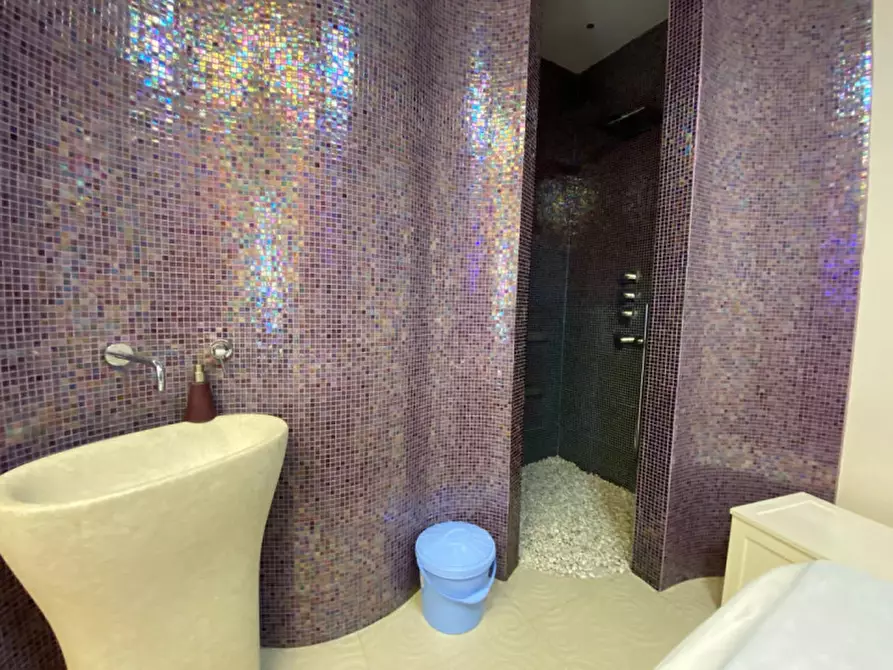 Immagine 13 di Attività commerciale in vendita  in Via Palmi 33 a Reggio Di Calabria