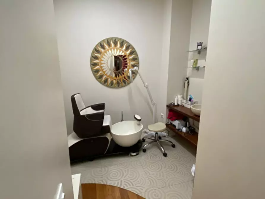 Immagine 17 di Attività commerciale in vendita  in Via Palmi 33 a Reggio Di Calabria