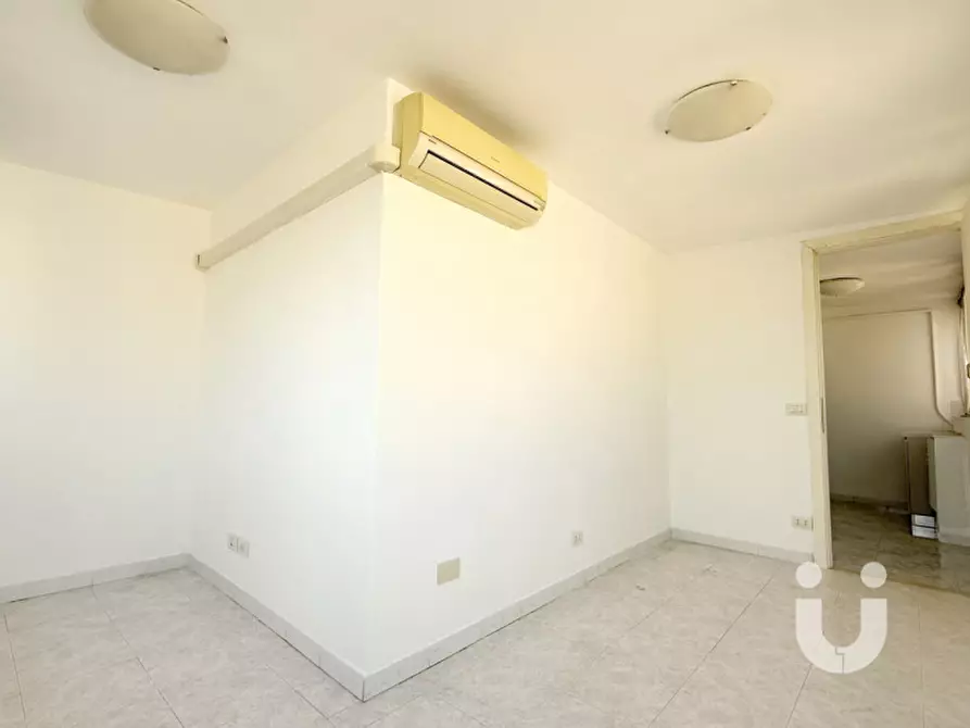 Immagine 4 di Appartamento in affitto  in Via Enrico dal pozzo a Roma