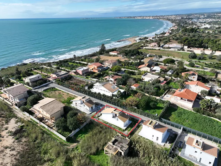 Immagine 3 di Villa in vendita  a Pozzallo