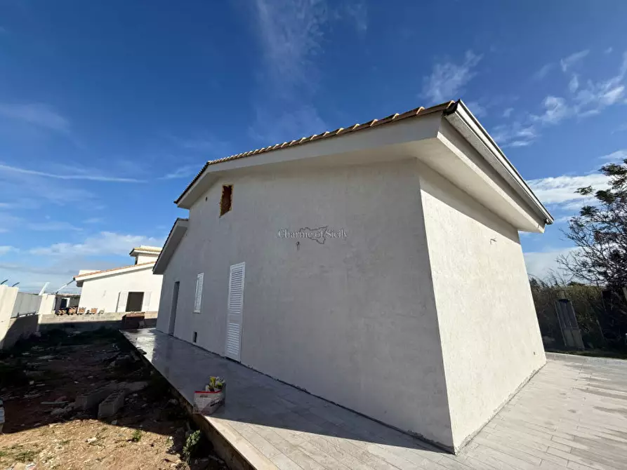 Immagine 5 di Villa in vendita  a Pozzallo