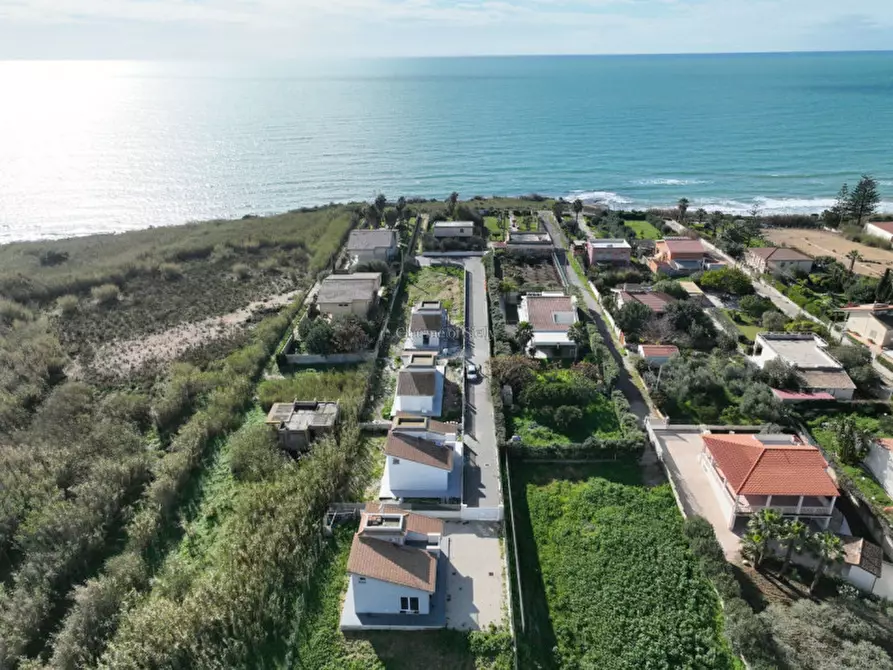 Immagine 7 di Villa in vendita  a Pozzallo