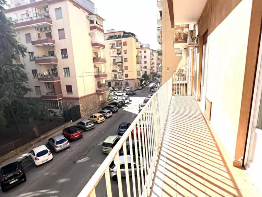 Immagine 10 di Appartamento in vendita  in via puccini a Palermo