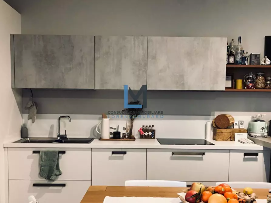 Immagine 2 di Appartamento in vendita  a Montebelluna