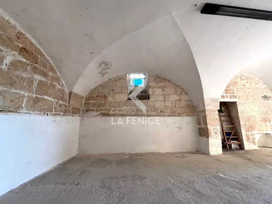Immagine 10 di Garage in vendita  in VICO IV VALLE D'ITRIA,7 a Martina Franca