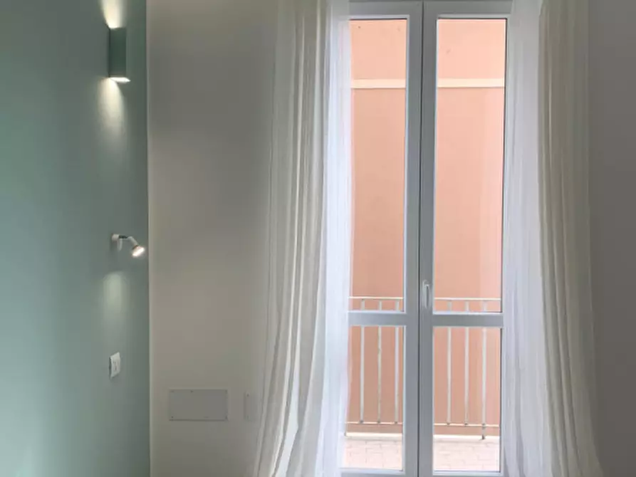 Immagine 27 di Appartamento in affitto  in Via Paleocapa a Genova