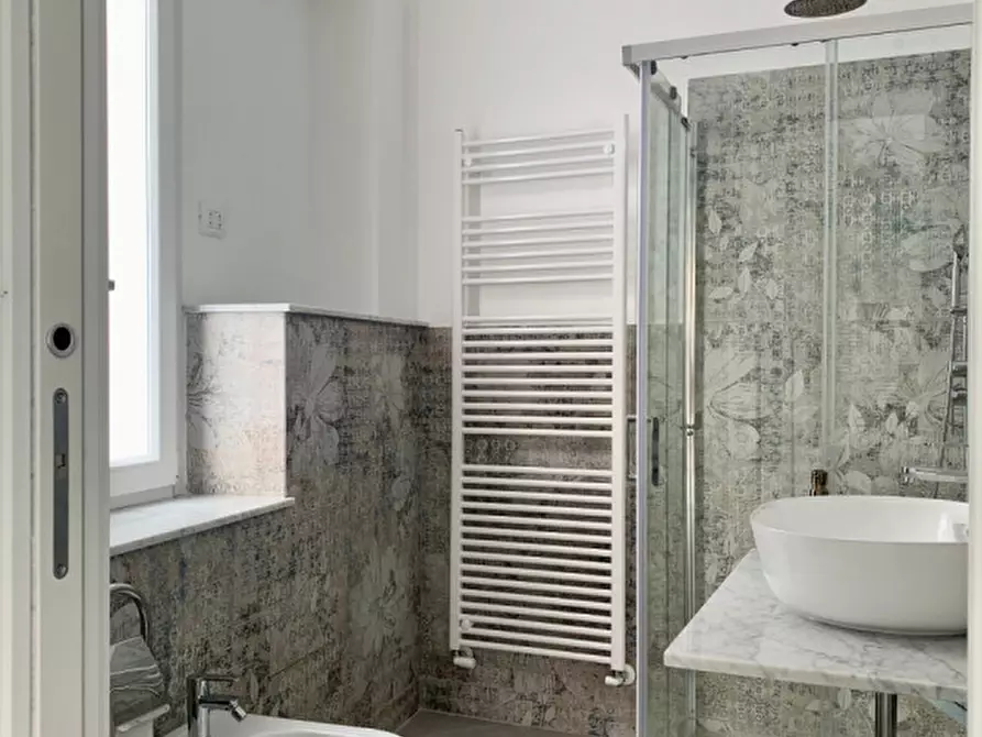 Immagine 31 di Appartamento in affitto  in Via Paleocapa a Genova