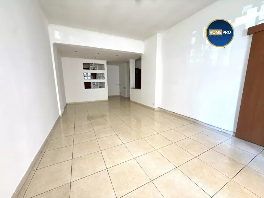 Immagine 1 di Appartamento in vendita  in Via Masurio Sabino a Roma