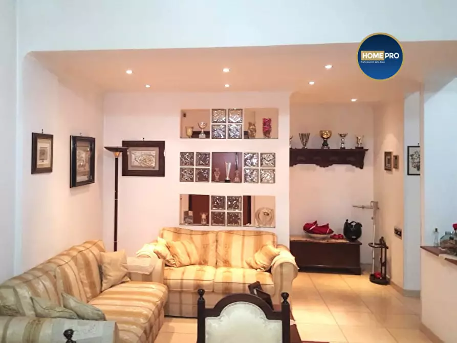 Immagine 3 di Appartamento in vendita  in Via Masurio Sabino a Roma