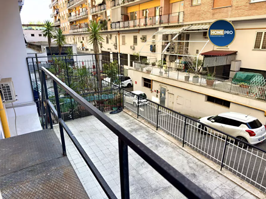 Immagine 10 di Appartamento in vendita  in Via Masurio Sabino a Roma