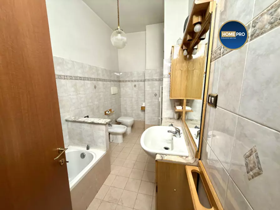 Immagine 14 di Appartamento in vendita  in Via Masurio Sabino a Roma