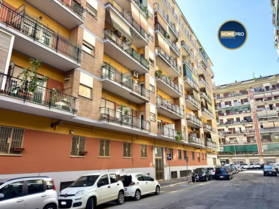 Immagine 23 di Appartamento in vendita  in Via Masurio Sabino a Roma