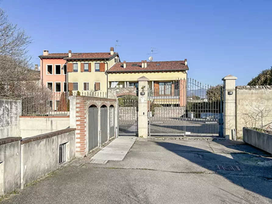 Immagine 1 di Appartamento in vendita  in Località Civel a Bussolengo