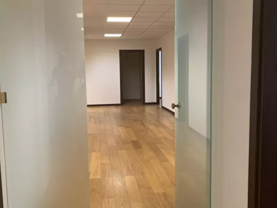 Immagine 7 di Ufficio in affitto  in Via San Francesco 11 a Trieste