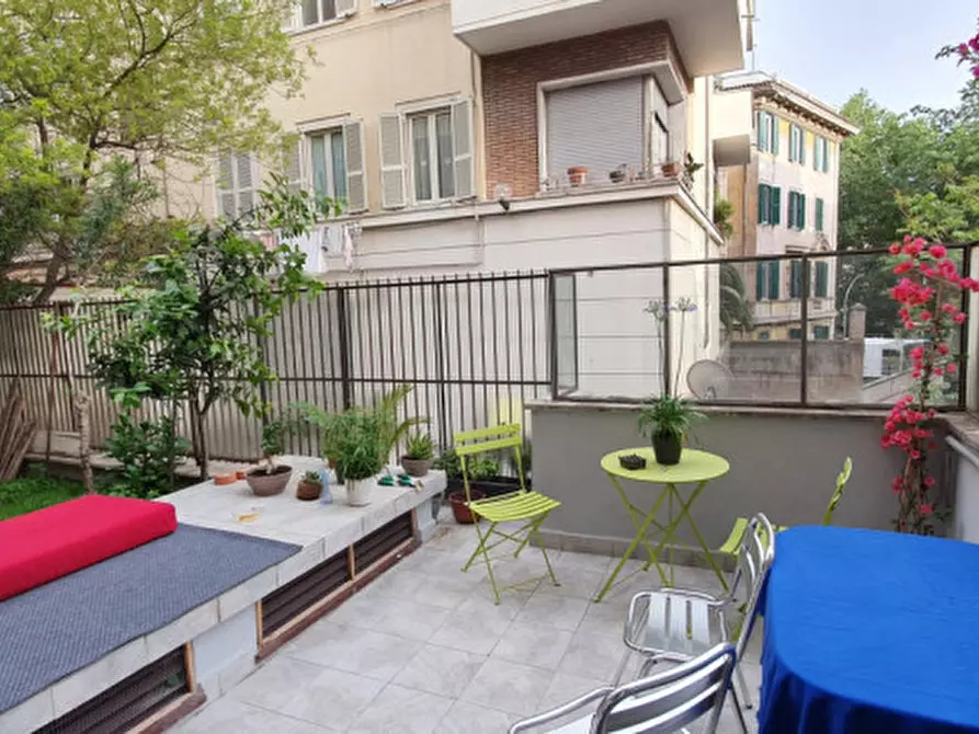 Immagine 4 di Appartamento in vendita  in via giovanni prati a Roma