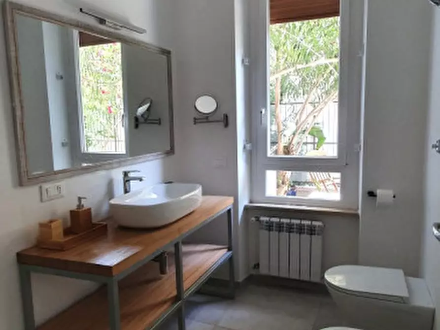 Immagine 14 di Appartamento in vendita  in via giovanni prati a Roma