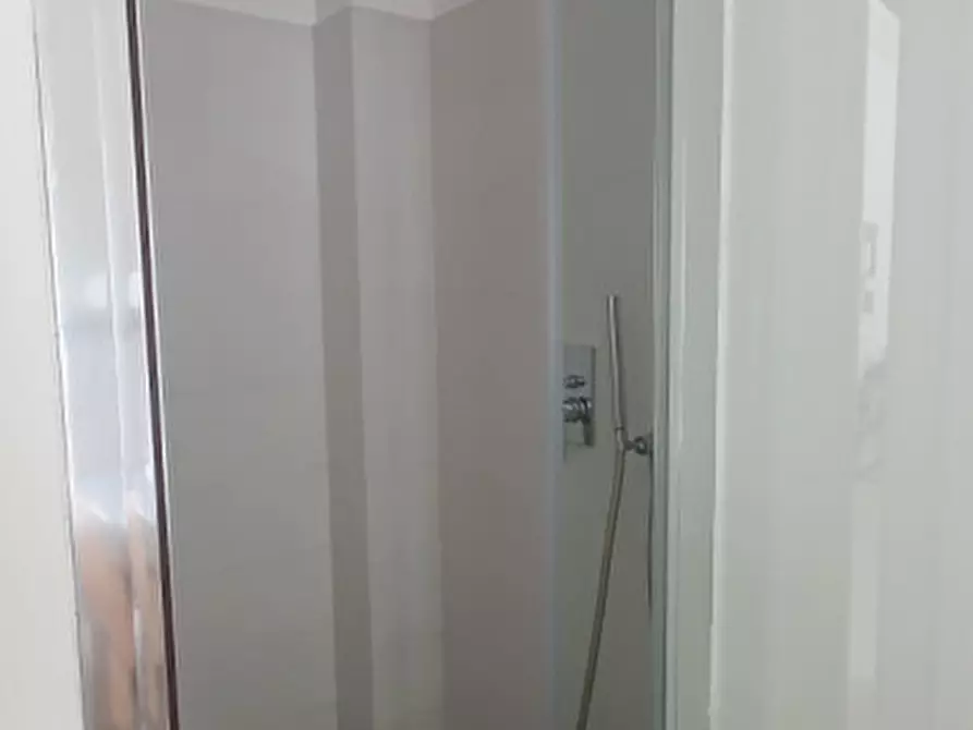 Immagine 15 di Appartamento in vendita  in via giovanni prati a Roma