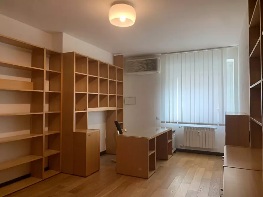 Immagine 4 di Ufficio in affitto  in Via San Francesco 11 a Trieste