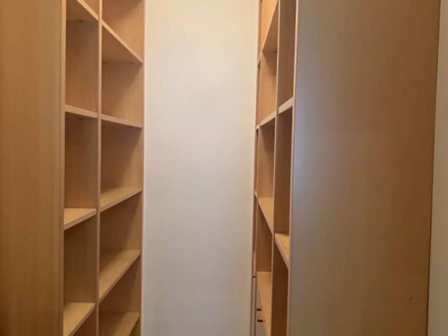 Immagine 5 di Ufficio in affitto  in Via San Francesco 11 a Trieste