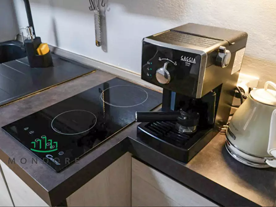 Immagine 8 di Monolocale in vendita  in Via del Fossato a Bologna