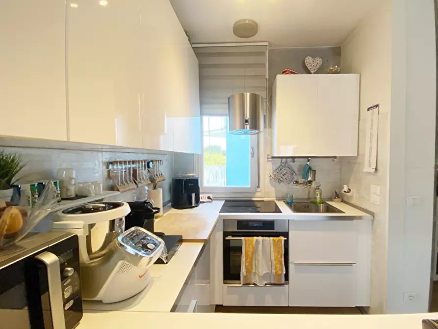 Immagine 6 di Appartamento in vendita  in Via Altinate a Jesolo