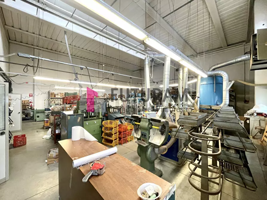 Immagine 14 di Capannone industriale in vendita  in VIA ROMA 1 a Fosso'