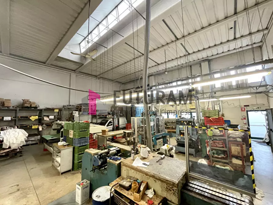 Immagine 19 di Capannone industriale in vendita  in VIA ROMA 1 a Fosso'