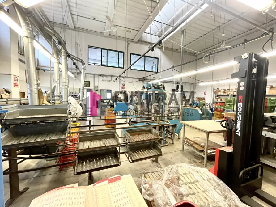 Immagine 28 di Capannone industriale in vendita  in VIA ROMA 1 a Fosso'