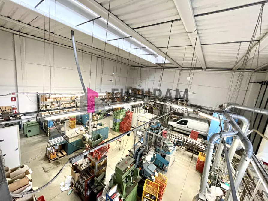 Immagine 47 di Capannone industriale in vendita  in VIA ROMA 1 a Fosso'