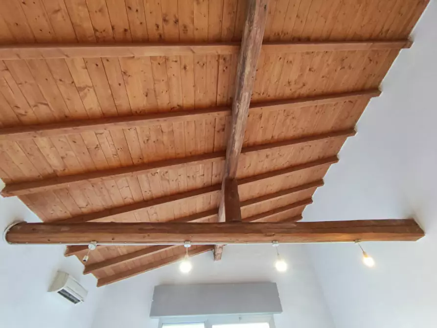 Immagine 5 di Laboratorio in affitto  in Via Gastone Rossi a Bologna