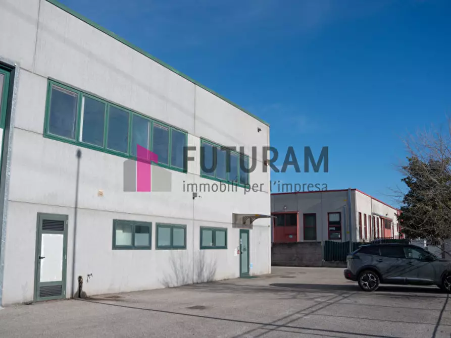 Immagine 10 di Capannone industriale in affitto  in VIA ROMA 1 a Fosso'