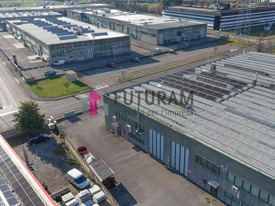 Immagine 14 di Capannone industriale in affitto  in VIA ROMA 1 a Fosso'