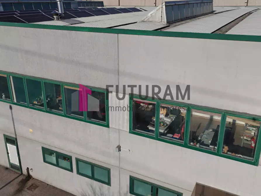 Immagine 15 di Capannone industriale in affitto  in VIA ROMA 1 a Fosso'