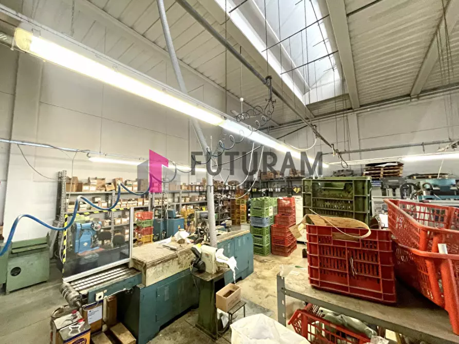 Immagine 20 di Capannone industriale in affitto  in VIA ROMA 1 a Fosso'