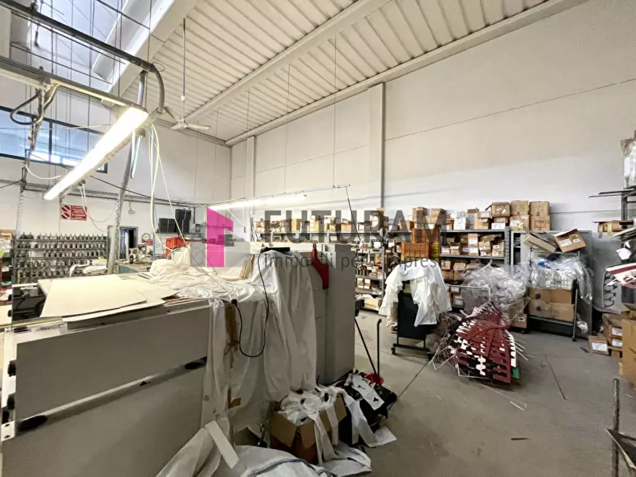 Immagine 29 di Capannone industriale in affitto  in VIA ROMA 1 a Fosso'