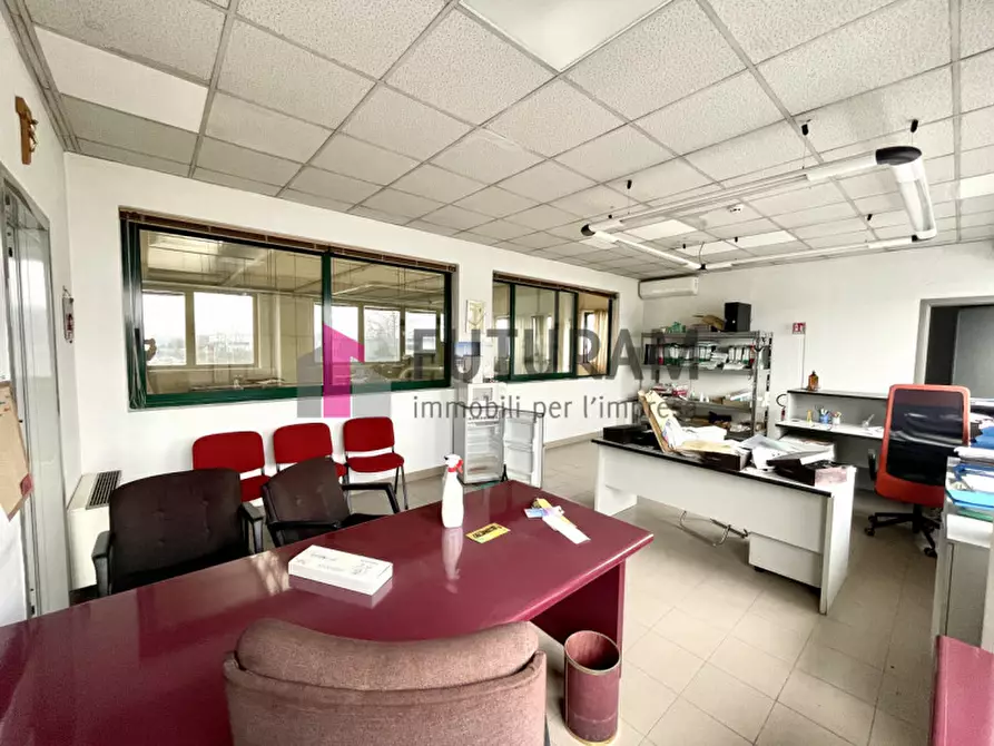 Immagine 31 di Capannone industriale in affitto  in VIA ROMA 1 a Fosso'