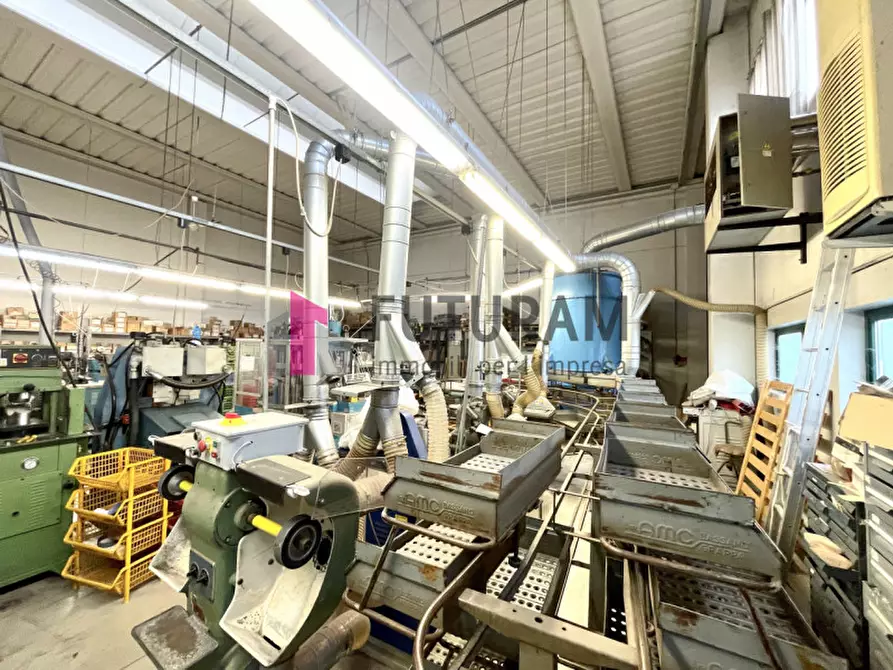 Immagine 35 di Capannone industriale in affitto  in VIA ROMA 1 a Fosso'