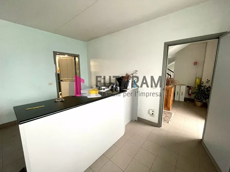 Immagine 57 di Capannone industriale in affitto  in VIA ROMA 1 a Fosso'