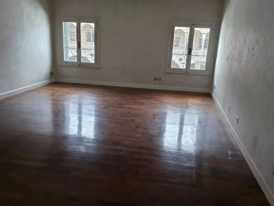 Immagine 5 di Appartamento in vendita  in Via Boccalerie a Padova