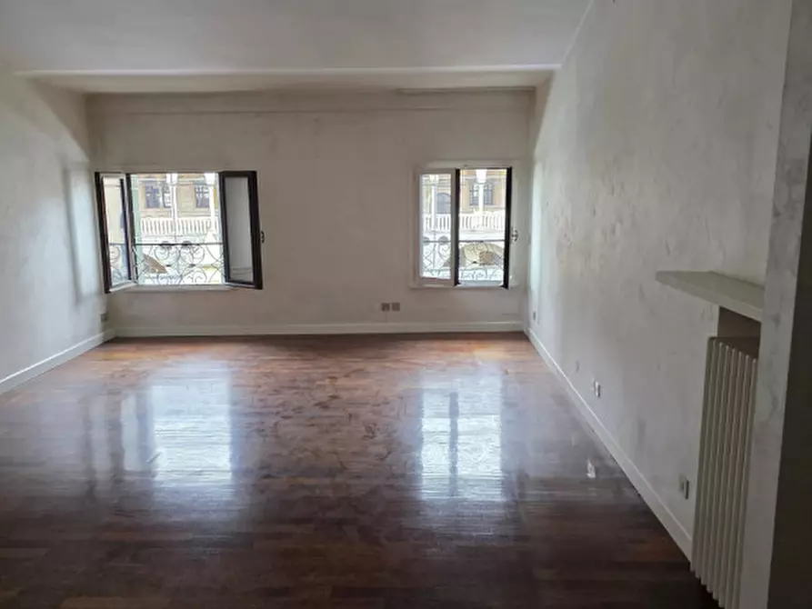 Immagine 50 di Appartamento in vendita  in Via Boccalerie a Padova