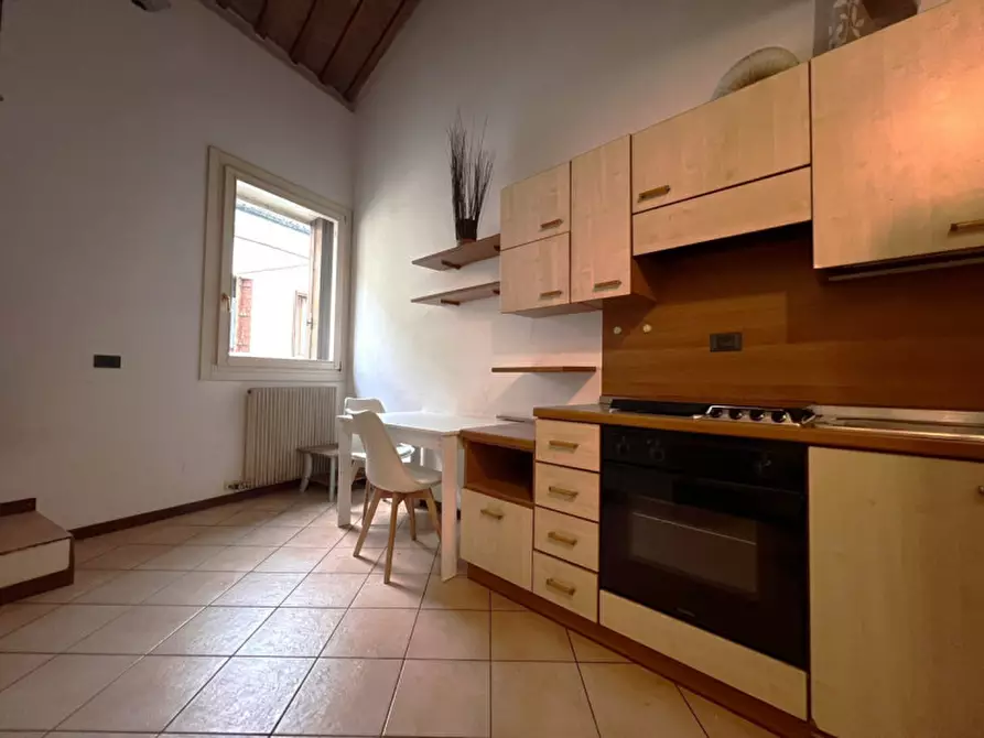 Immagine 1 di Palazzo in vendita  in Contra' Pozzetto a Vicenza