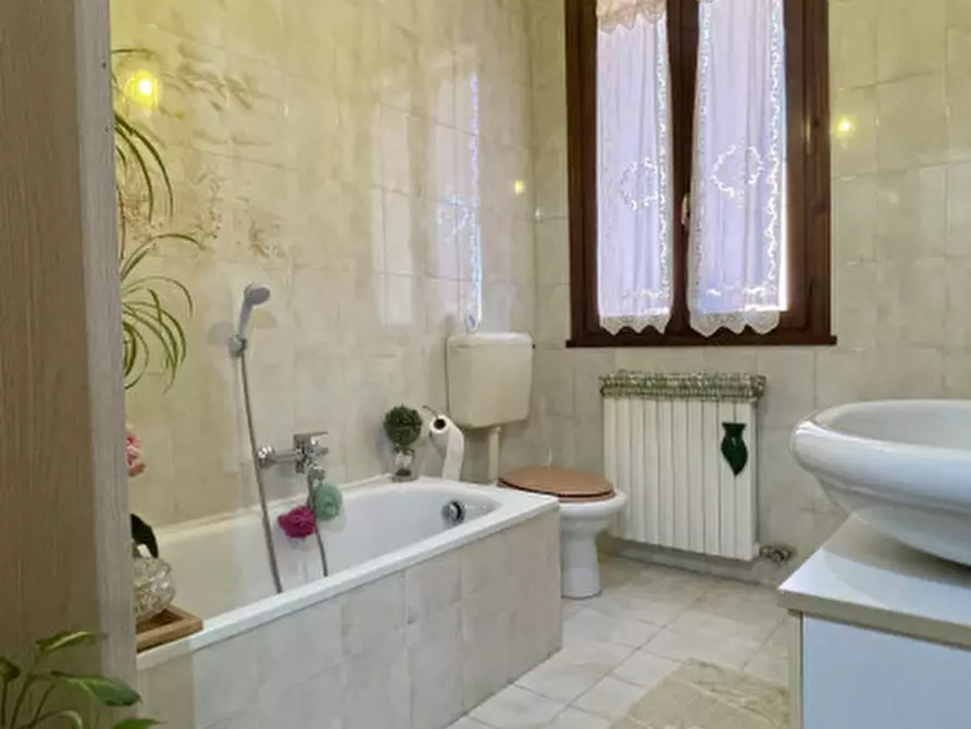 Immagine 29 di Appartamento in vendita  in via gambarare 1 c a Monselice