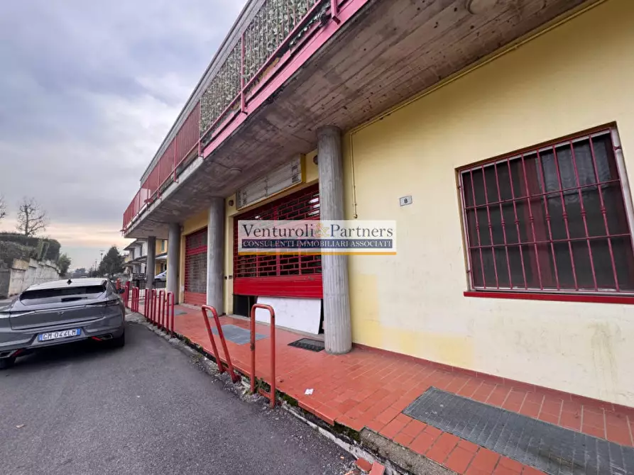Immagine 6 di Negozio in vendita  in Via Cavalieri di Vittorio Veneto a Lonato del Garda
